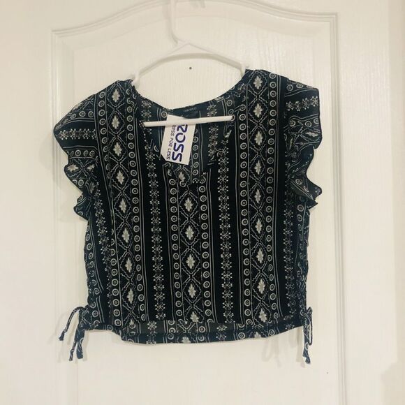 Forever 21 Women V-Neck‎ Cropped Top Flutter Sleeve Blouse BOHO Black Small NWT - Picture 2 of 6
